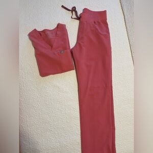 Figs limited edition color set. Pink. Kade cargo bottoms w/ Catarina top. XS.